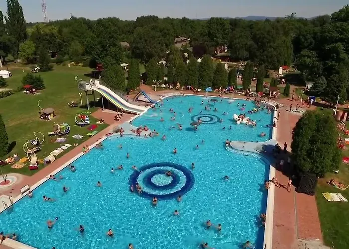 Nebel Vendeghaz Apartament